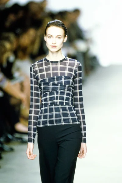 Look 14